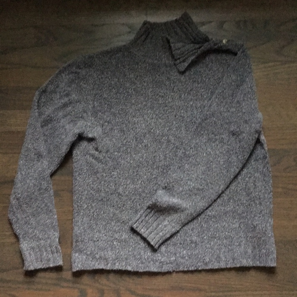 Columbia cozy grey turtleneck sweater